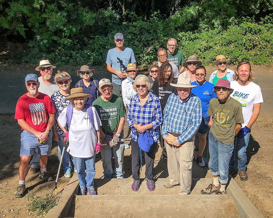 UU Parkway Cleanup Crew, 7-13-19