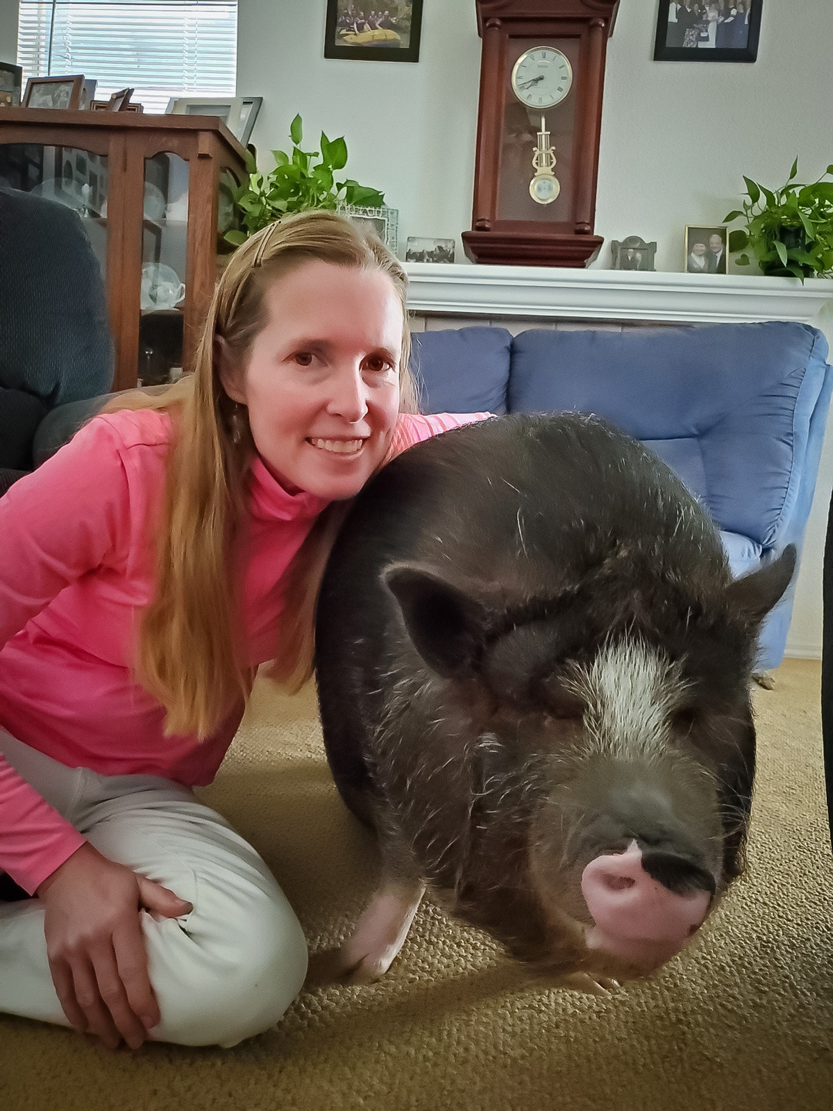 Kristin-and-piggy
