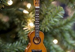 ukulele ornament
